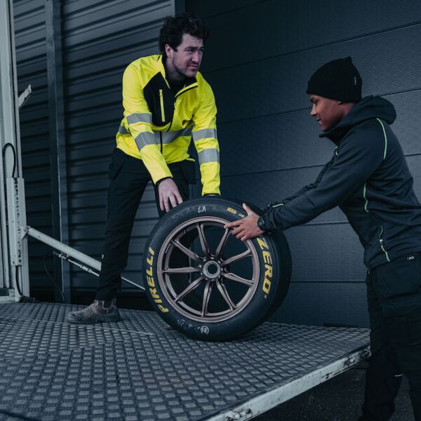 Projob Hi-Vis Softshell Jacket EN ISO 20471 Class 3/2 Thumbnail